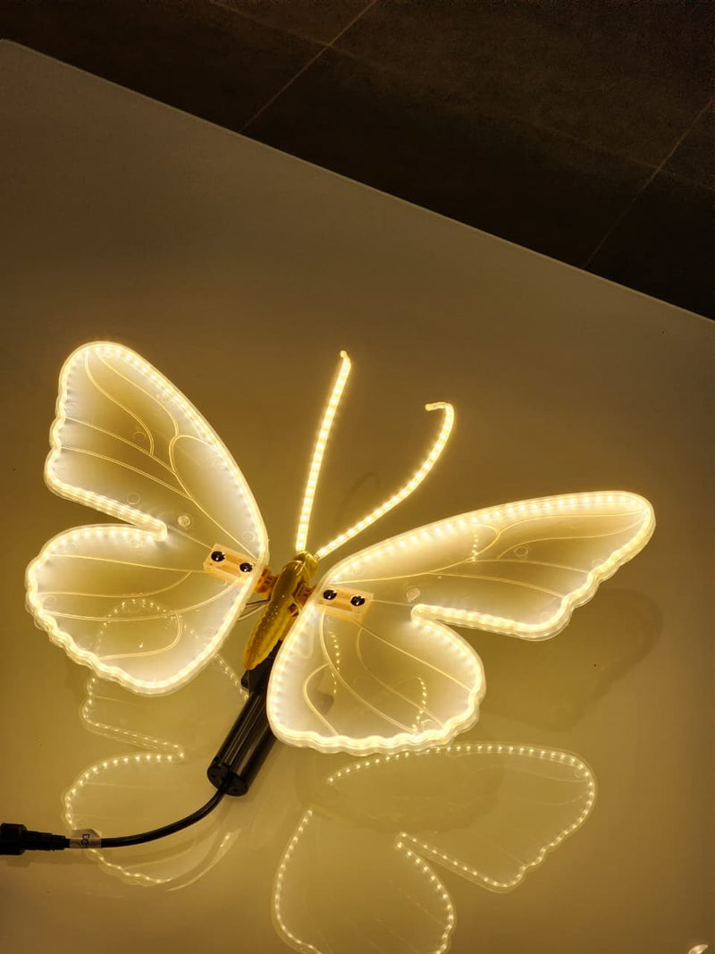 Borboleta Iluminada com LED e Movimento + Cabo Extensor