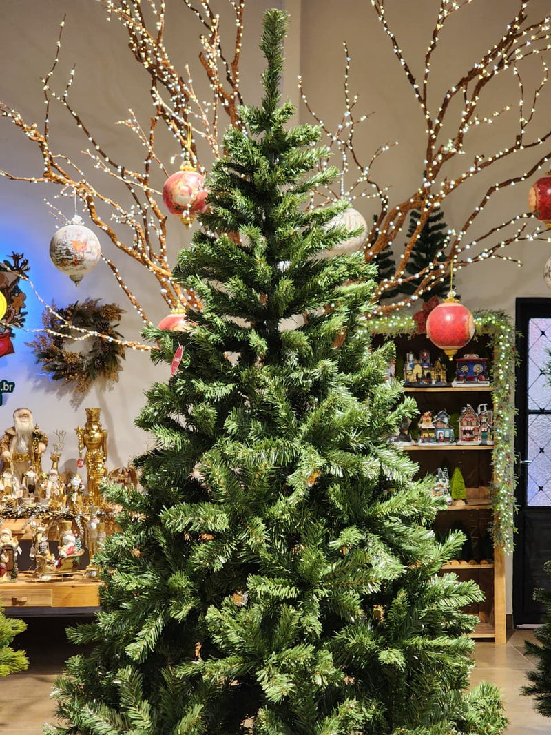 ÁRVORE TRADICIONAL IPANEMA 1350 GALHOS 2,40CM